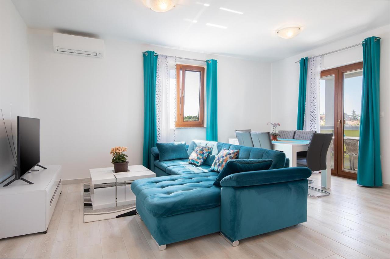 Kaylie Apartment พูลา ภายนอก รูปภาพ